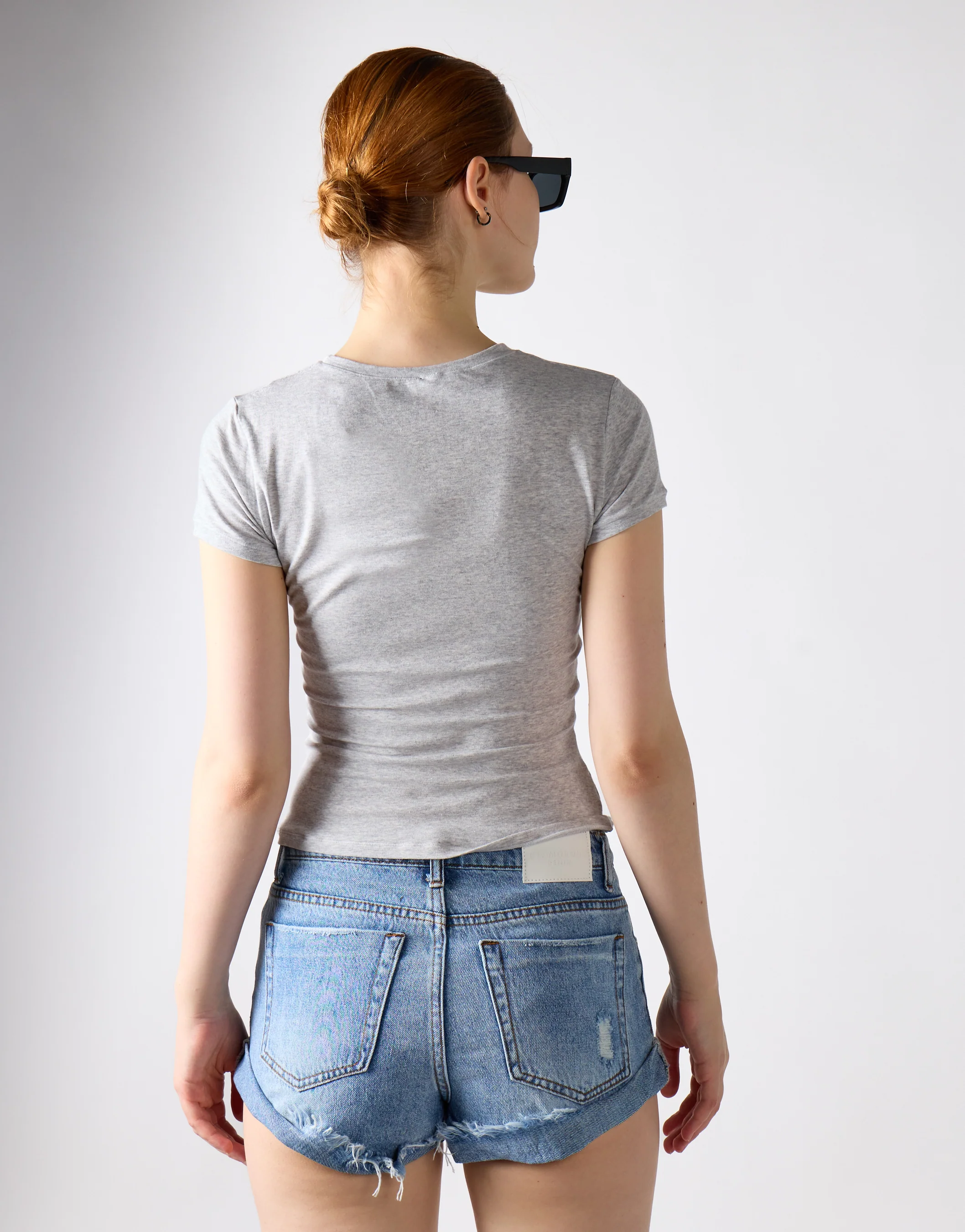 Antique Wash Denim High-Waist-Shorts - Image 2