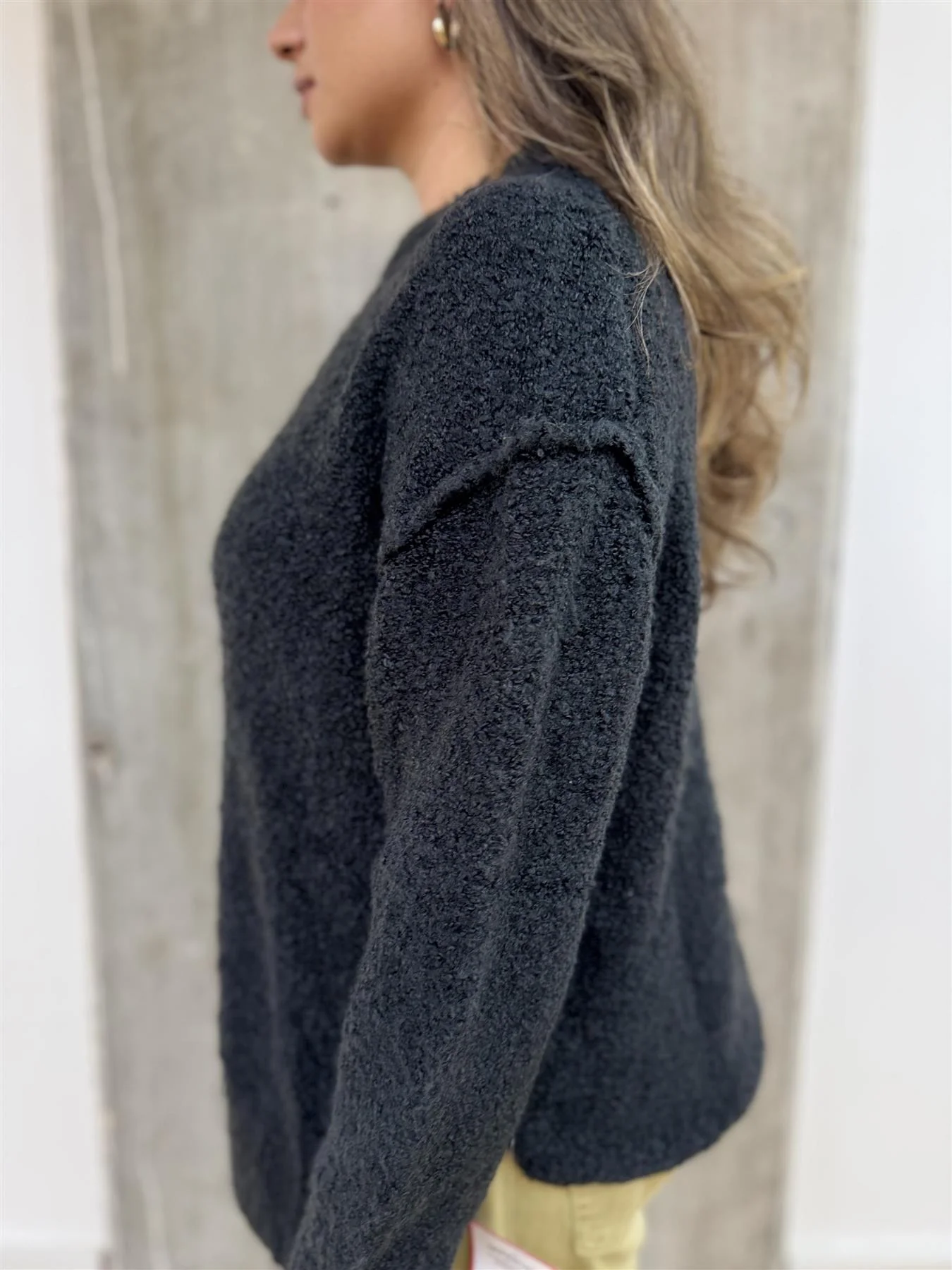 Black Oversized-Jumper - Image 4