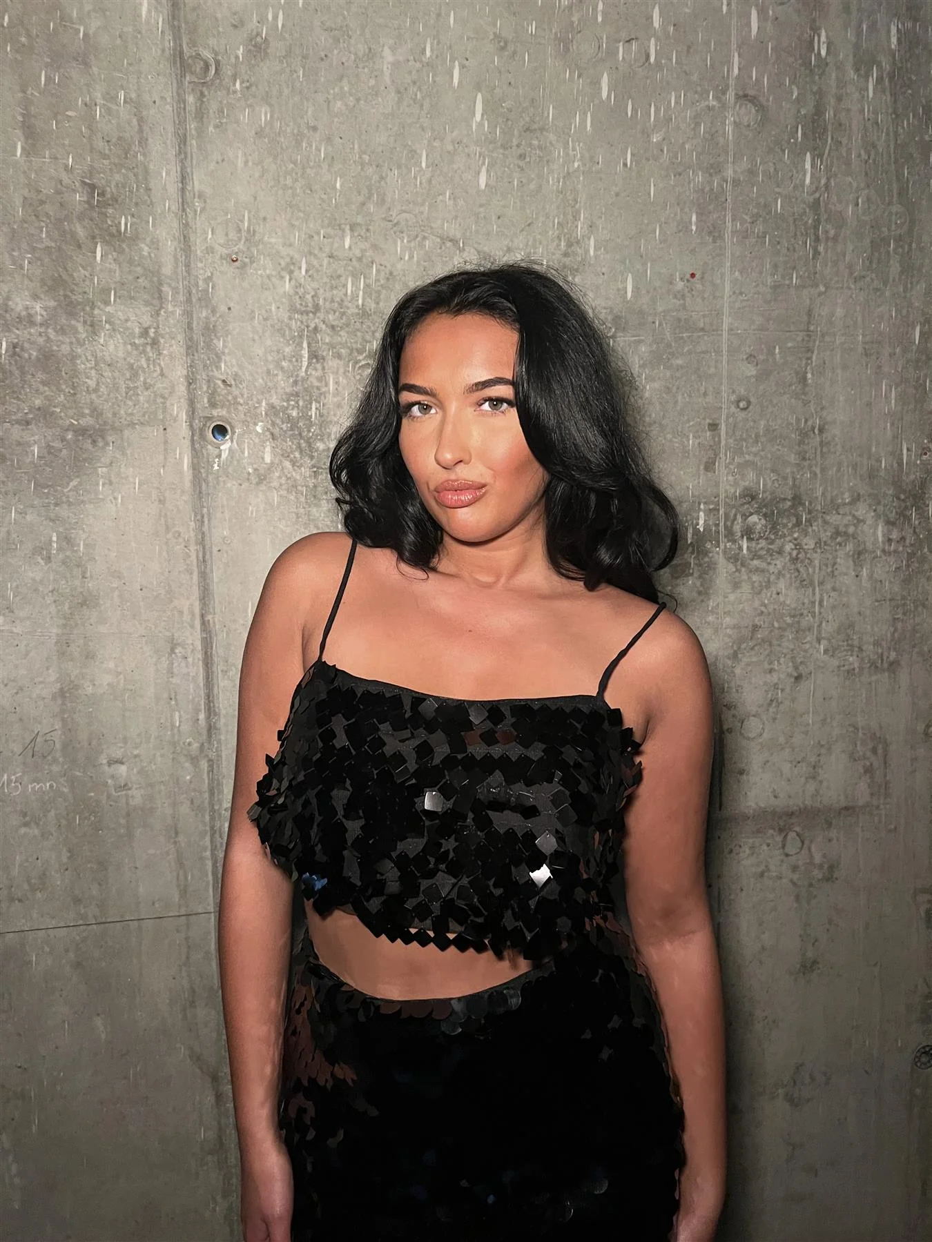 Black-Sequin Crop-Top - Image 3