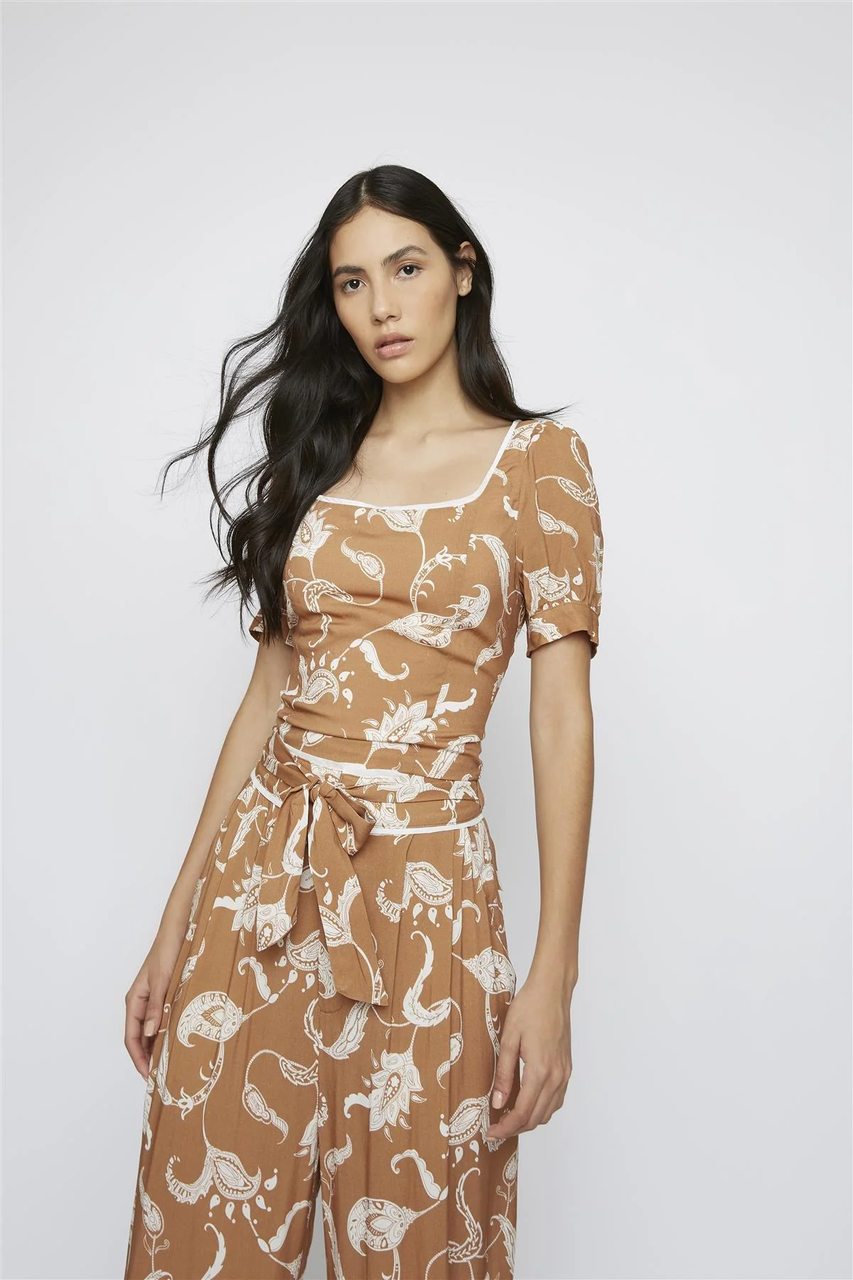 Brown-Paisley Tie-Back Crop-Top - Image 3