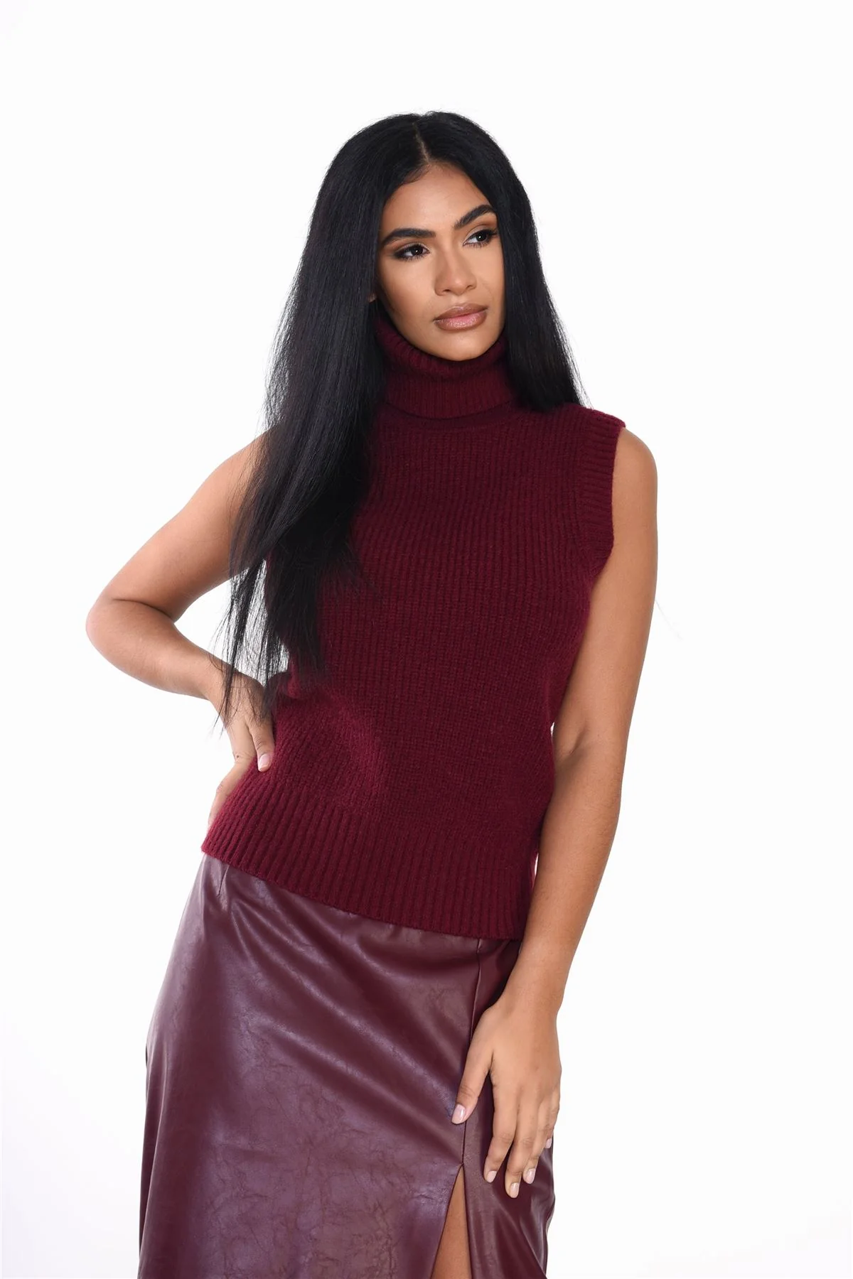 Burgundy Sleeveless Knit-Top - Image 3