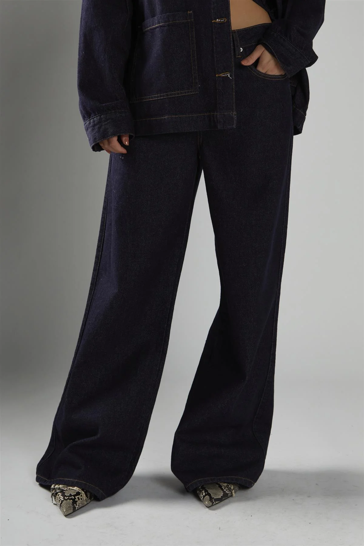 Dark-Indigo Wide-Leg Jeans - Image 3