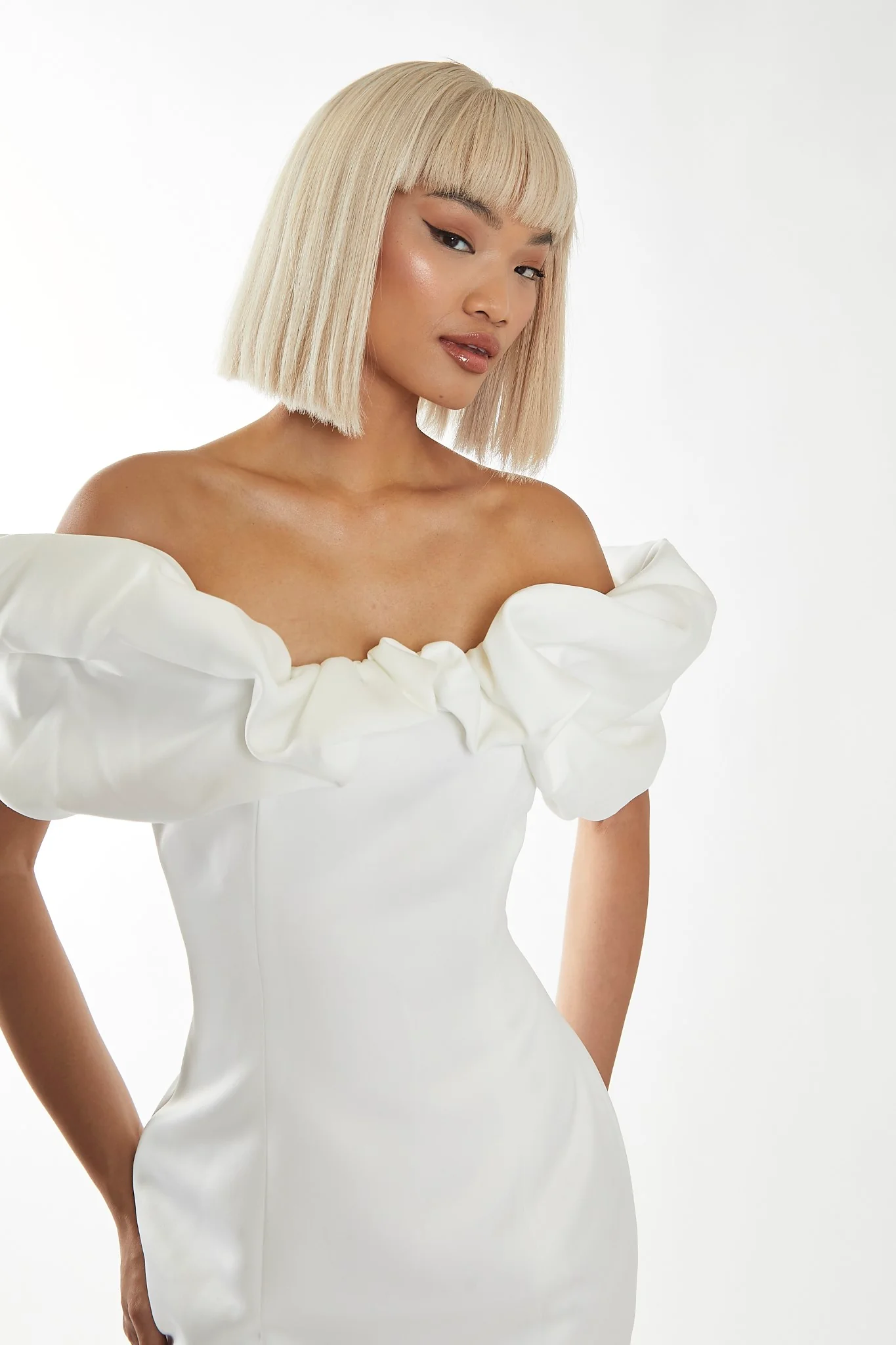 White Statement Puff Bardot Mini-Dress - Image 4