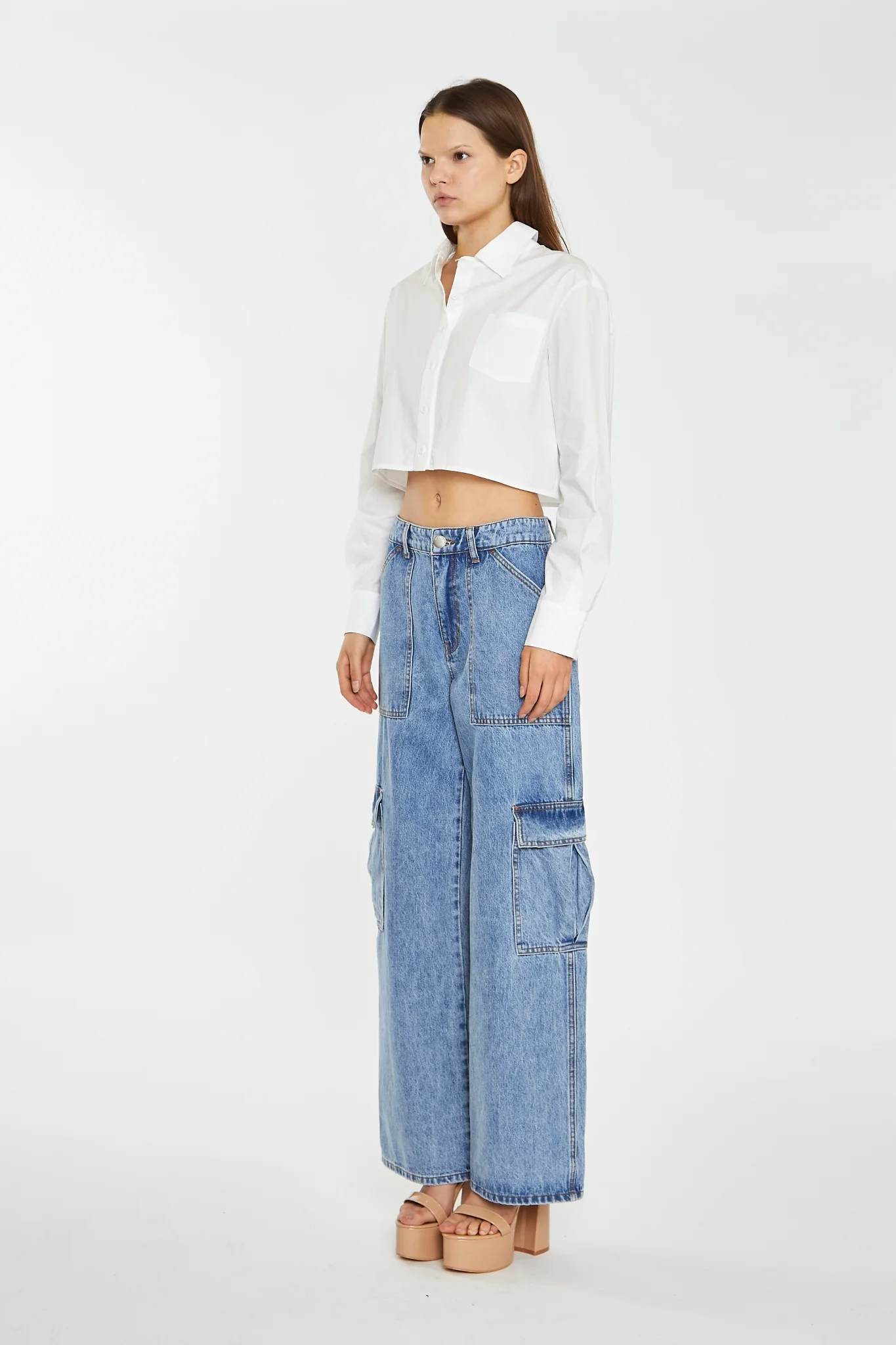 Mid Stonewash Cargo-Jeans - Image 8