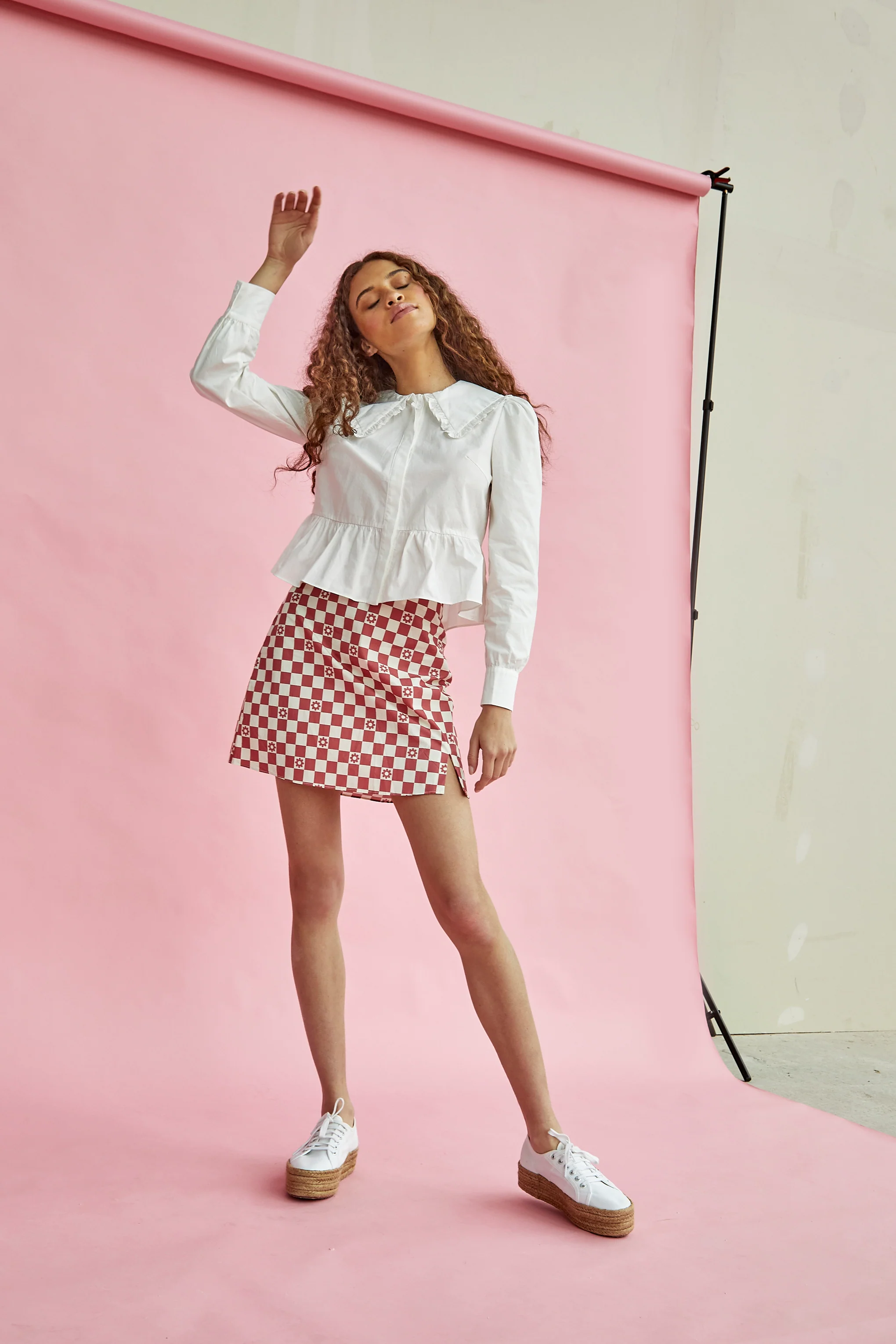 Glamorous Off White Scalloped Hem Babydoll Top - Image 3