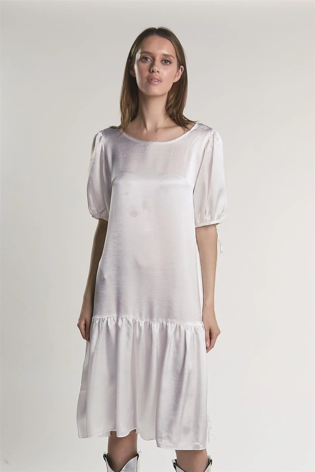 Off-White Drop-Waist Midi-Dress - Image 3