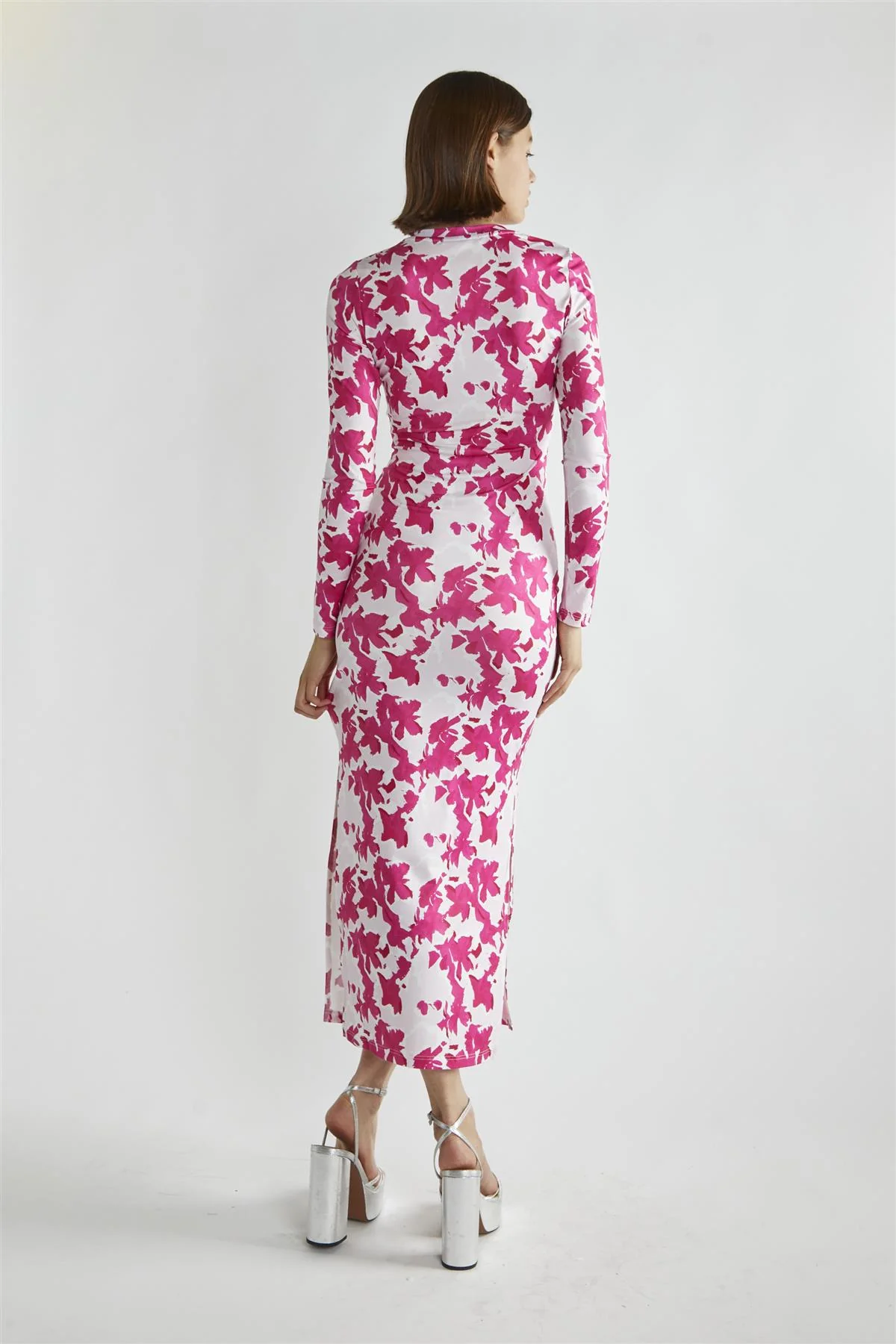 Pink Brushstroke Flowers Round Neck Maxi-Dress - Image 2