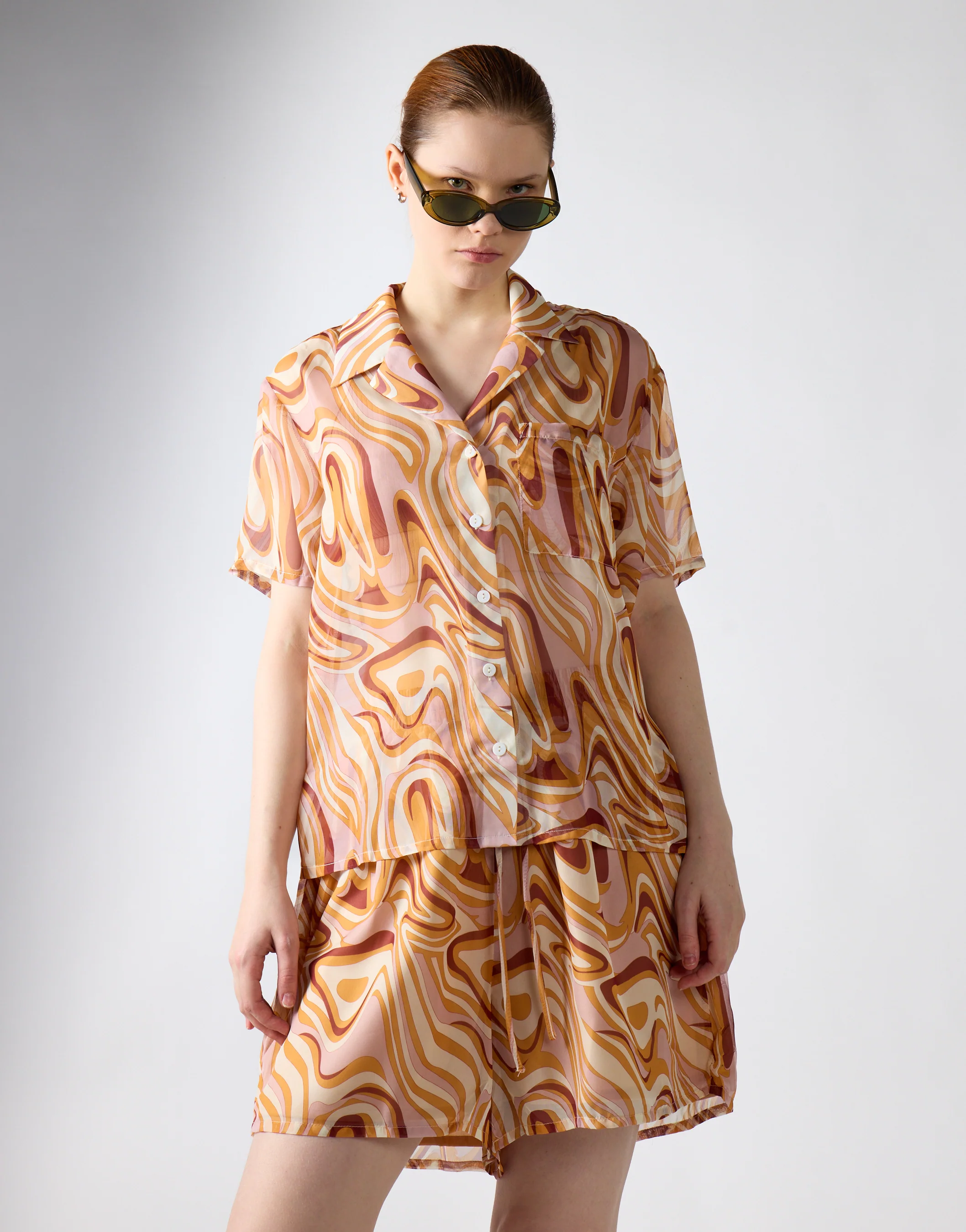 Retro-Marble Sheer Short-Sleeve-Top - Image 4