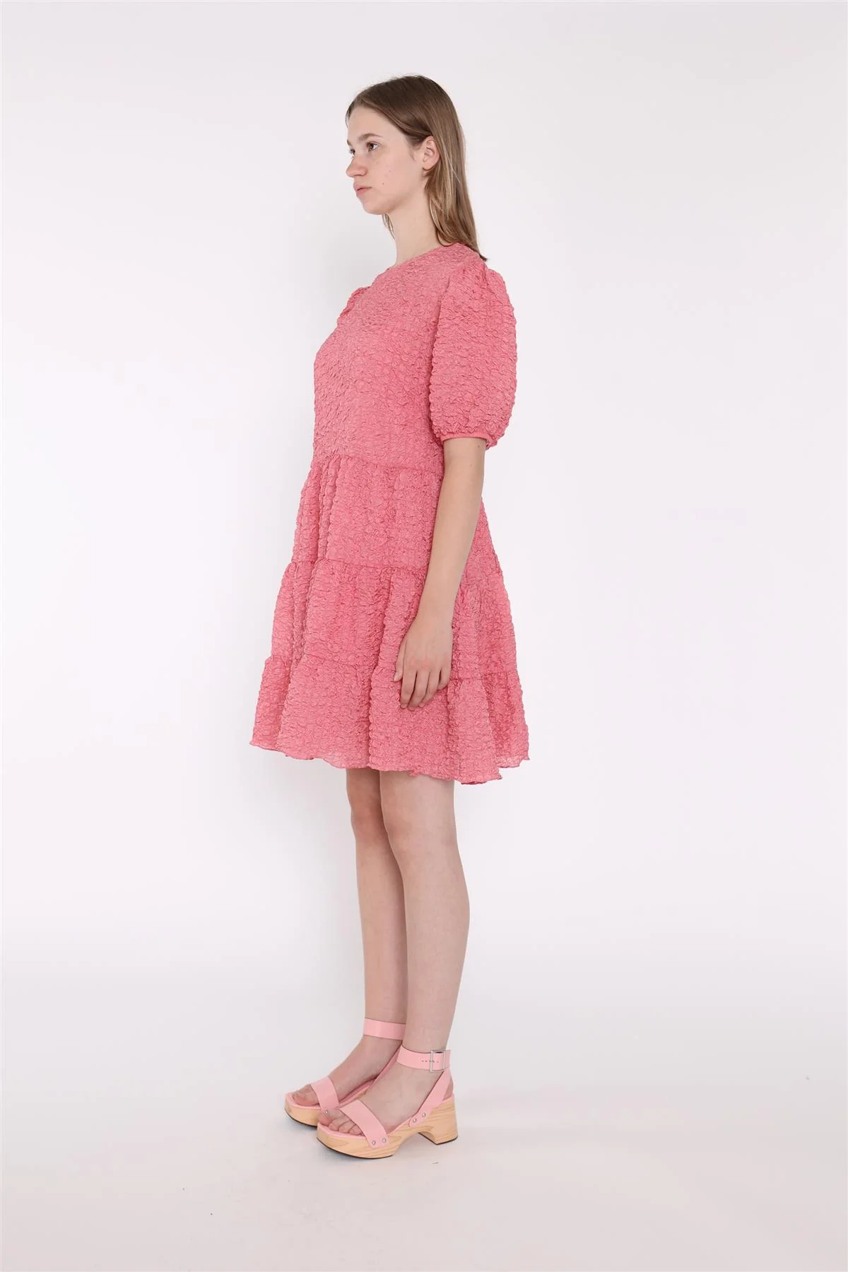 Textured-Rose Puff-Sleeve-Tiered Mini-Dress - Image 3