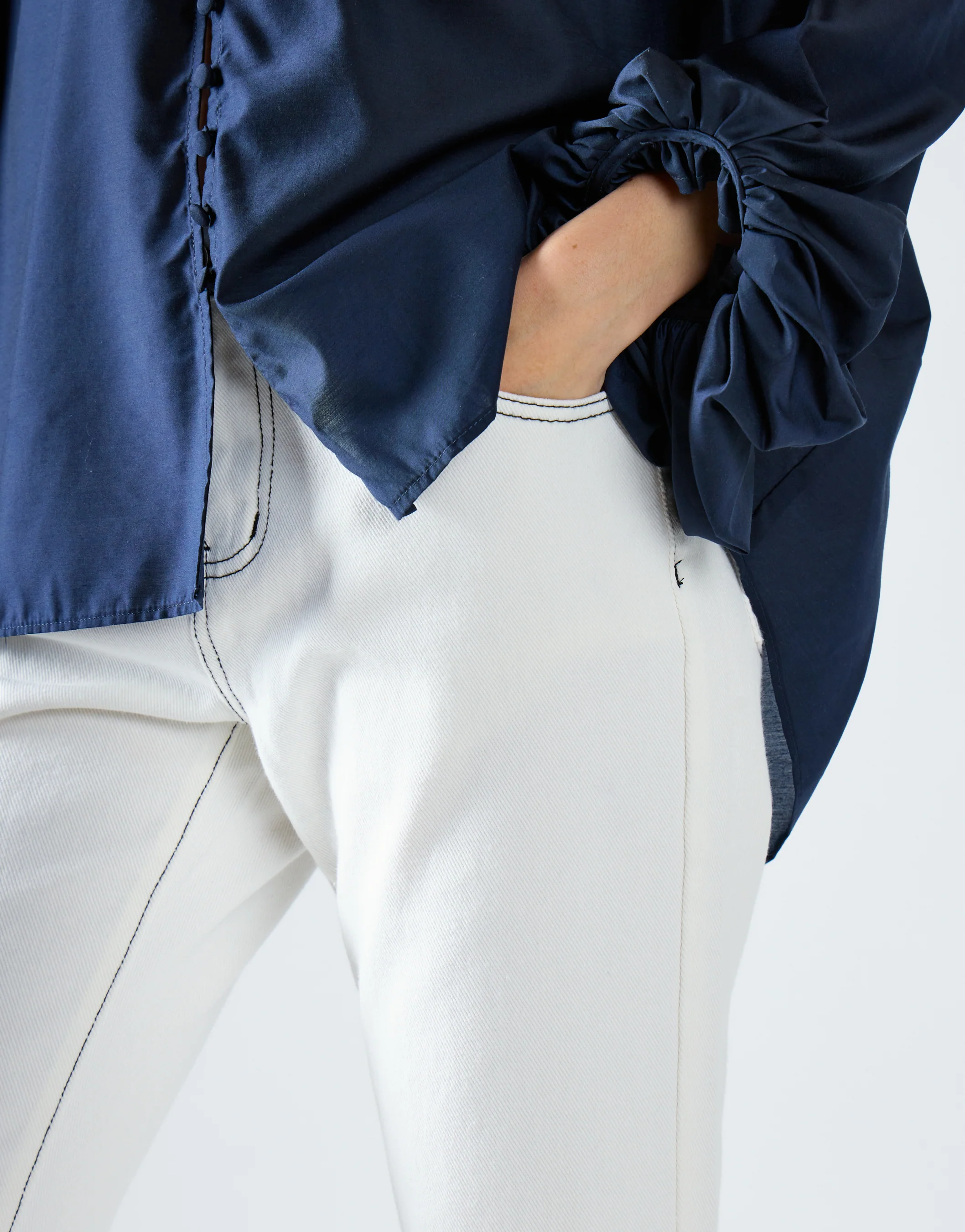 White High-Waisted Ankle Length-Jeans - Image 4